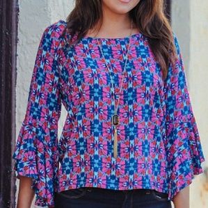 🌟 Large Top Flared Sleeves 🌟